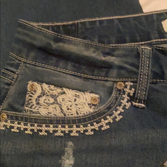 Blue wash jeans - Picture 5 of 6